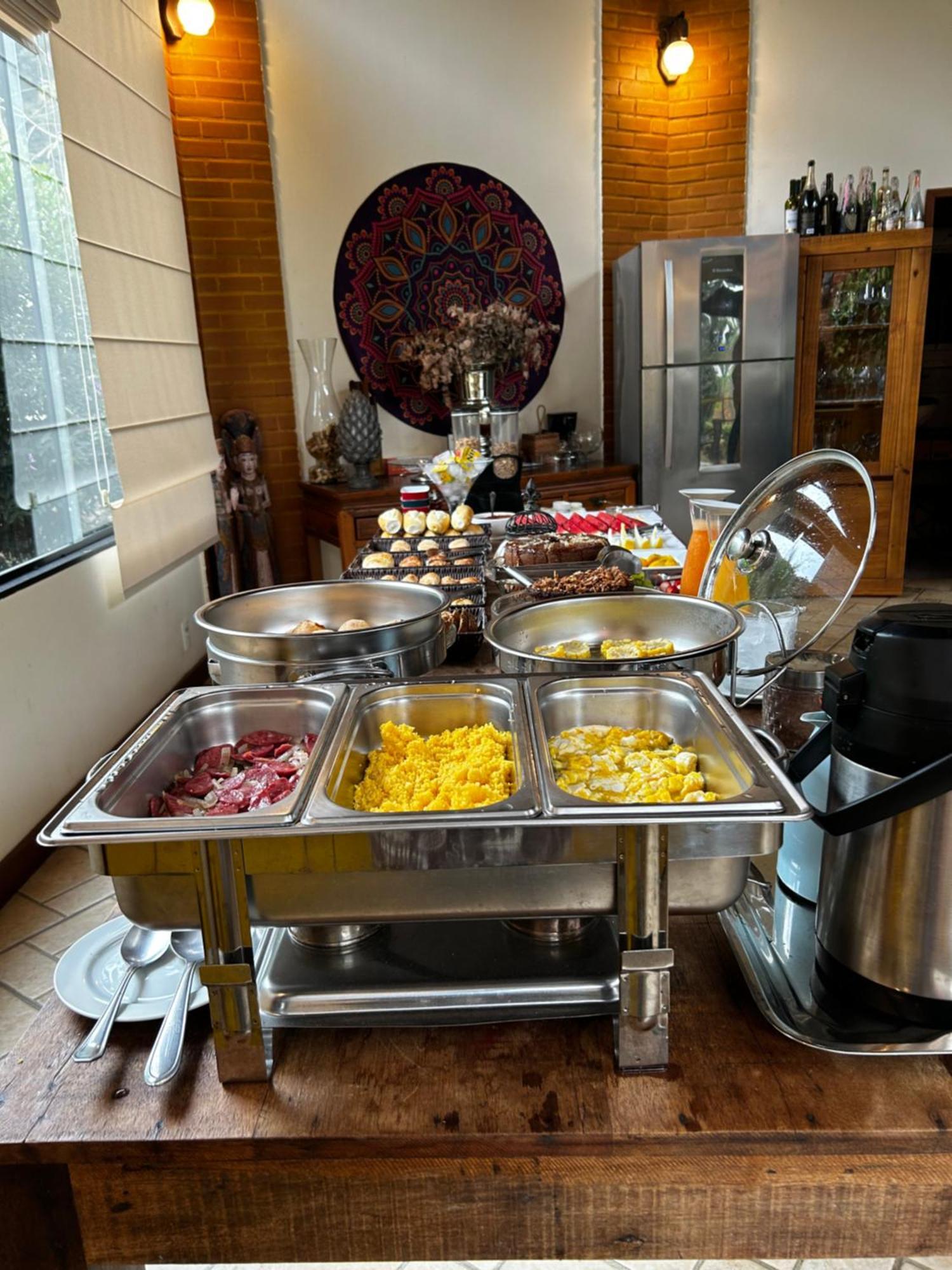 Acomodação com café da manhã  Recanto Dos Vianas Secretario